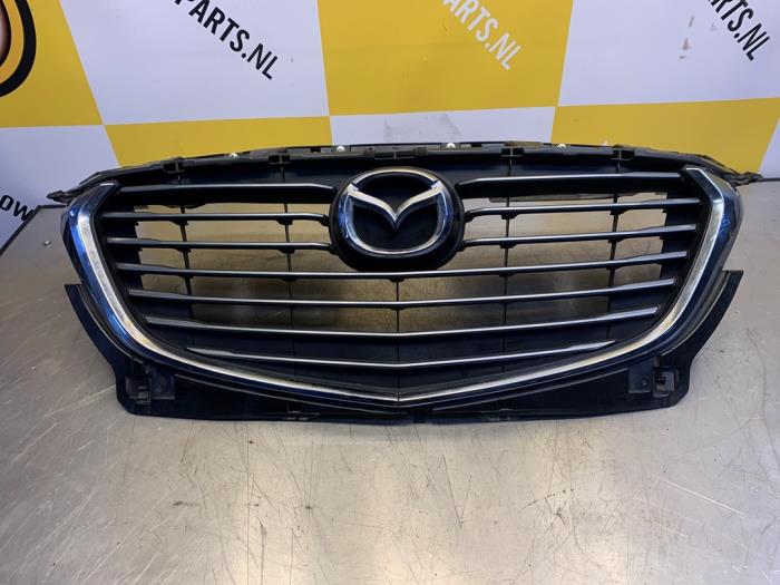 Używane Grill Mazda CX-3 (DJ/DK) 2.0 SkyActiv-G 120 Cena € 249,00 Procedura marży oferowane przez Yellow Parts