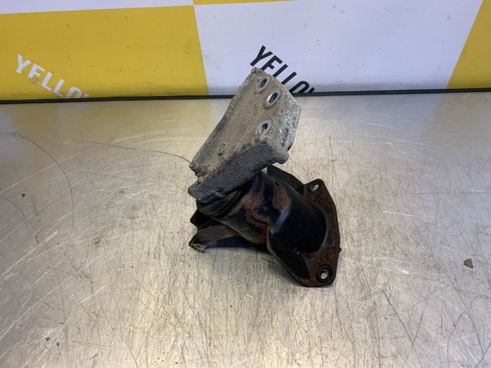 Used Engine mount Suzuki Splash 1.2 VVT 16V Price € 44,95 Margin scheme offered by Yellow Parts