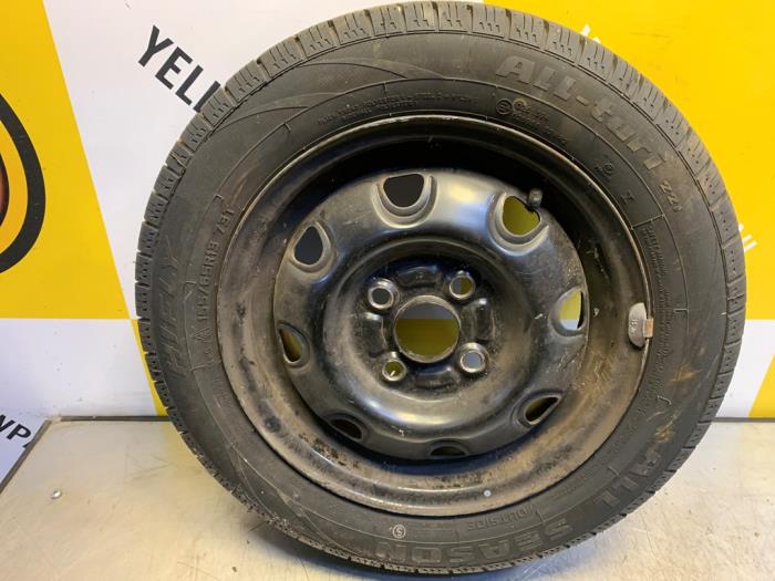 Begagnade Däckuppsättning Suzuki Alto (RF410) 1.1 16V Pris € 119,00 Marginaltabell erbjuds av Yellow Parts