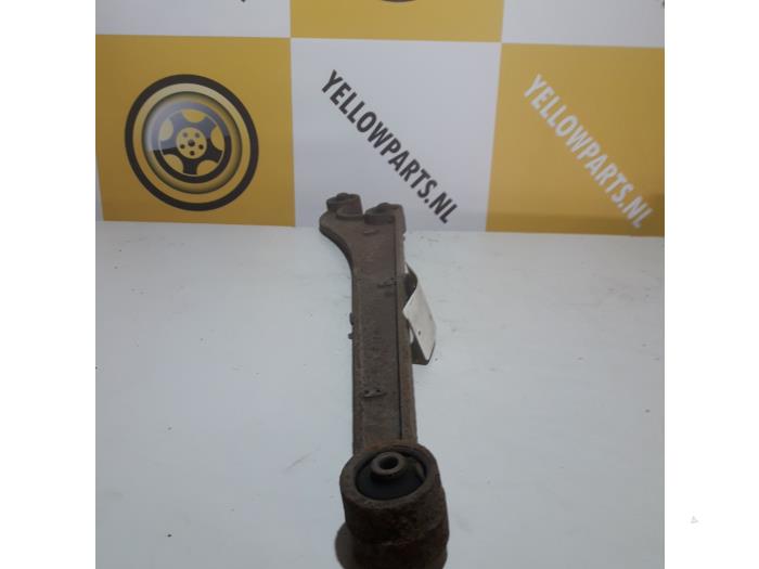 Rear wishbone, left from a Suzuki Jimny Softtop 1.3i 16V 4x4 2000