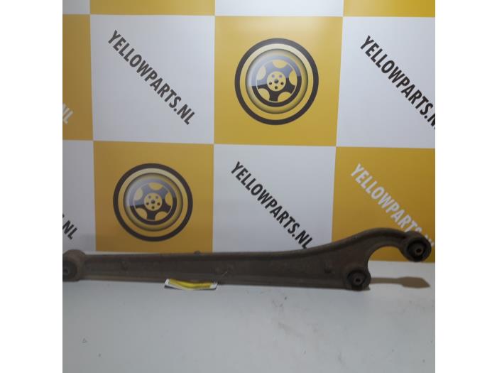 Rear wishbone, left from a Suzuki Jimny Softtop 1.3i 16V 4x4 2000