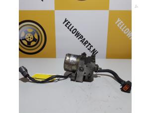 Usagé Pompe ABS Suzuki Baleno (GC/GD) 1.8 16V Prix € 50,00 Règlement à la marge proposé par Yellow Parts