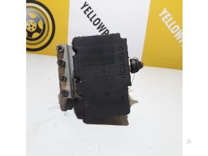 Usagé Pompe ABS Suzuki Ignis (FH) 1.3 16V Prix € 90,00 Règlement à la marge proposé par Yellow Parts