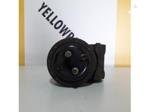 Engine mount from a Suzuki Grand Vitara I (FT/GT/HT) 2.0 TDi/HDi 16V 2003