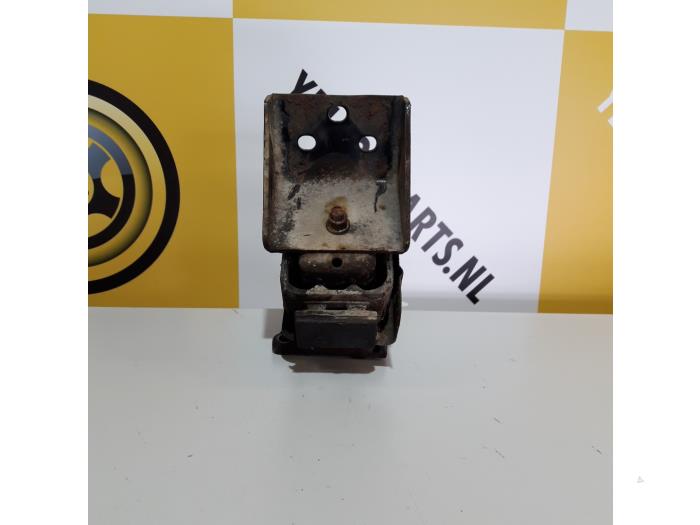 Used Engine mount Suzuki Vitara (ET/FT/TA) 1.6 Price € 34,99 Margin scheme offered by Yellow Parts