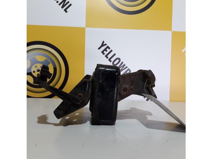 Used Engine mount Suzuki Vitara (ET/FT/TA) 1.6 Price € 20,00 Margin scheme offered by Yellow Parts
