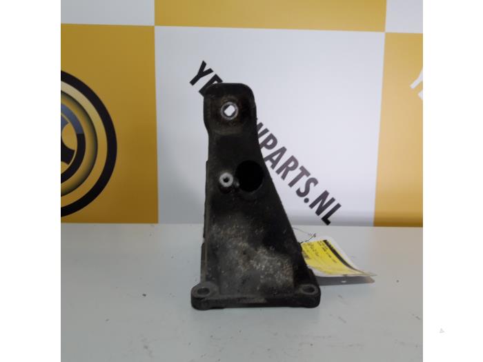 Used Engine mount Suzuki Grand Vitara I (FT/GT/HT) 2.5 V6 24V Price € 20,00 Margin scheme offered by Yellow Parts