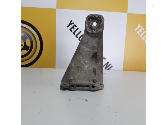 Used Engine mount Suzuki Grand Vitara I (FT/GT/HT) 2.0 16V Price € 20,00 Margin scheme offered by Yellow Parts