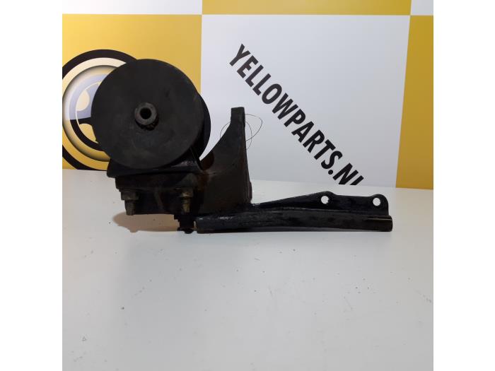 Used Engine mount Suzuki Swift (SF310/413) 1.3 Price € 15,00 Margin scheme offered by Yellow Parts
