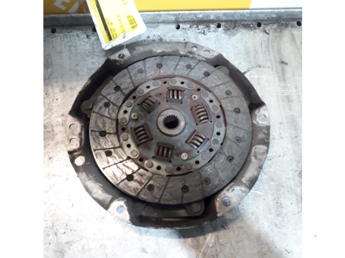 Gebrauchte Kupplungsset (komplett) Suzuki Swift (SF310/413) 1.3 Preis € 25,00 Margenregelung angeboten von Yellow Parts