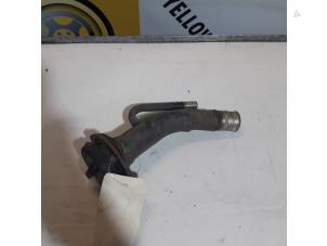 Używane Rurka do napelniania zbiornika paliwa Suzuki Jimny Hardtop 1.3i 16V 4x4 Cena € 30,00 Procedura marży oferowane przez Yellow Parts