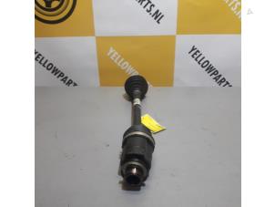 Usagé Arbre de transmission avant droit Suzuki Swift (ZA/ZC/ZD) 1.3 D 16V Prix € 70,00 Règlement à la marge proposé par Yellow Parts