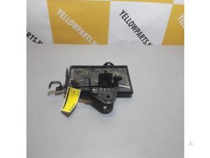 Used Battery box Suzuki Swift (ZA/ZC/ZD) 1.3 D 16V Price € 25,00 Margin scheme offered by Yellow Parts