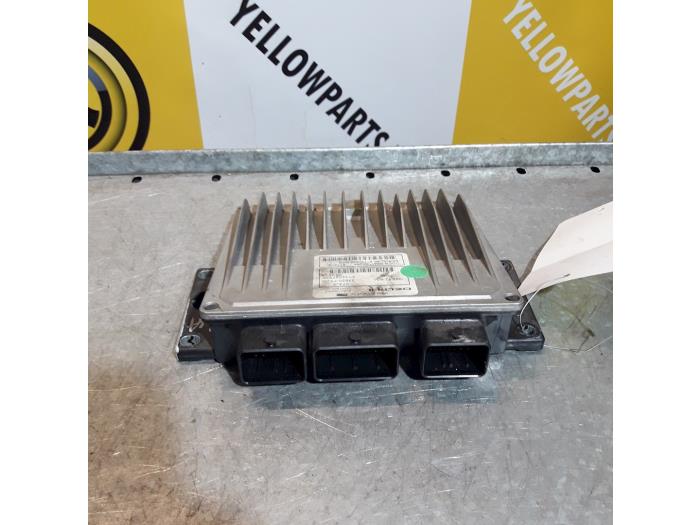 Used Engine management computer Suzuki Liana (ERA/ERB/RH4) 1.4 DDiS 16V Price € 80,00 Margin scheme offered by Yellow Parts