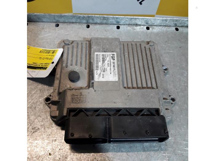 Used Engine management computer Suzuki Swift (ZA/ZC/ZD1/2/3/9) 1.3 DDis 16V Price € 69,00 Margin scheme offered by Yellow Parts