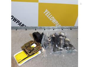 Used Set of cylinder locks (complete) Suzuki Wagon-R+ (RB) 1.3 16V Price € 50,00 Margin scheme offered by Yellow Parts