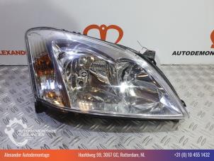 Used Headlight, right Toyota Corolla (E12) 1.6 16V VVT-i Price € 50,00 Margin scheme offered by Alexander Autodemontage