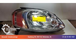 Used Headlight, right Volkswagen Fox (5Z) 1.2 Price € 60,00 Margin scheme offered by Alexander Autodemontage