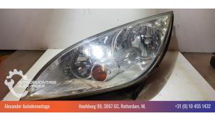 Used Headlight, left Mitsubishi Colt (Z2/Z3) 1.3 16V Price € 30,00 Margin scheme offered by Alexander Autodemontage