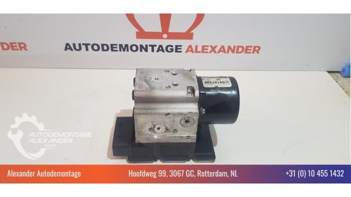 Begagnade ABS-pump Opel Vectra C GTS 2.2 16V Pris € 50,00 Marginaltabell erbjuds av Alexander Autodemontage