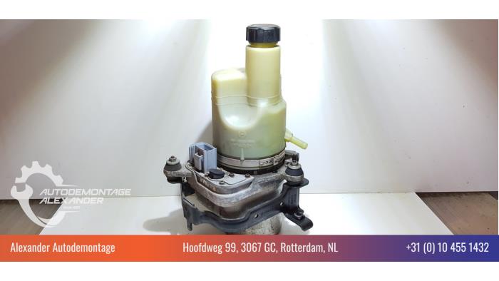 Usagé Pompe de direction Volvo C30 (EK/MK) 1.6 D 16V Prix € 70,00 Règlement à la marge proposé par Alexander Autodemontage