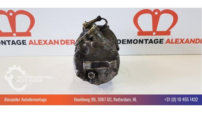 Air conditioning pump from a Opel Tigra Twin Top 1.4 16V 2006