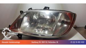 Used Headlight, left Mercedes Sprinter 2t (901/902) 211 CDI 16V Price € 50,00 Margin scheme offered by Alexander Autodemontage