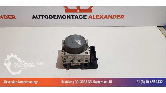 Usagé Bloc ABS Renault Megane III Berline (BZ) 1.5 dCi 110 Prix € 100,00 Règlement à la marge proposé par Alexander Autodemontage