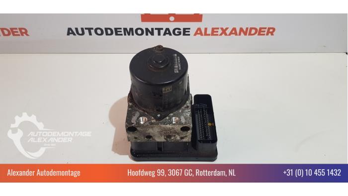 Begagnade ABS-pump Volkswagen Golf V (1K1) 2.0 SDI Pris € 50,00 Marginaltabell erbjuds av Alexander Autodemontage