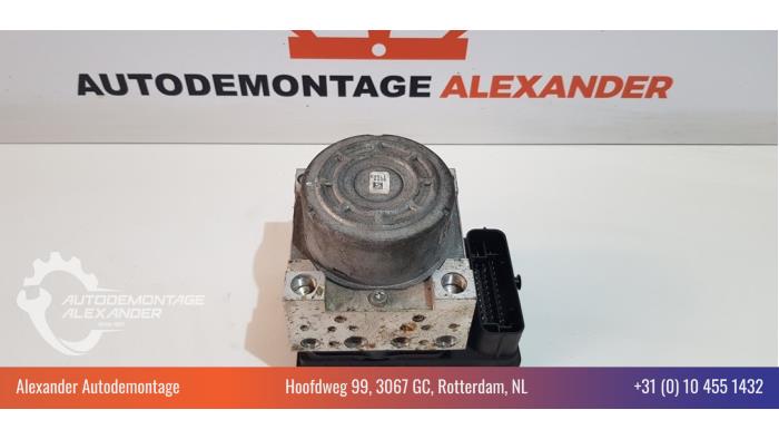 Begagnade ABS-pump Peugeot 208 I (CA/CC/CK/CL) 1.4 HDi Pris € 139,99 Marginaltabell erbjuds av Alexander Autodemontage
