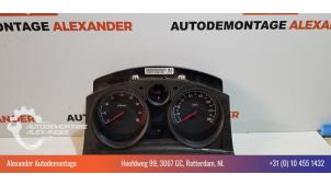 Usagé Instrument de bord Opel Astra H (L48) 1.4 16V Twinport Prix € 30,00 Règlement à la marge proposé par Alexander Autodemontage