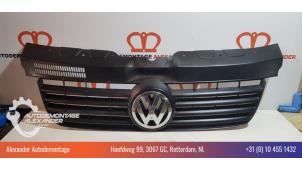 Usados Rejilla Volkswagen Transporter T5 2.5 TDi 4Motion Precio € 35,00 Norma de margen ofrecido por Alexander Autodemontage