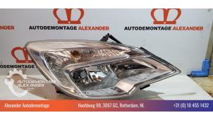 Używane Reflektor prawy Opel Meriva Mk.II 1.3 CDTI 16V Cena € 150,00 Procedura marży oferowane przez Alexander Autodemontage