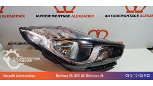 Usagé Phare droit Hyundai iX20 (JC) 1.4i 16V Prix € 180,00 Règlement à la marge proposé par Alexander Autodemontage