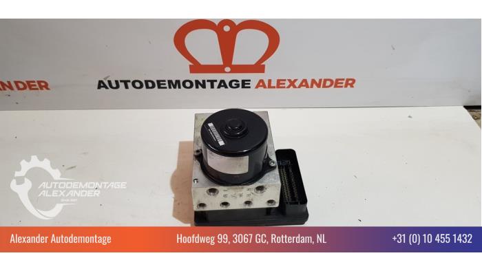 Used ABS pump Mercedes C Combi (S203) 1.8 C-180K 16V Price € 130,00 Margin scheme offered by Alexander Autodemontage