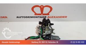 Używane Mechanizm zamka tylnej klapy Mitsubishi Outlander (GF/GG) 2.0 16V PHEV 4x4 Cena € 110,00 Procedura marży oferowane przez Alexander Autodemontage