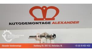 Używane Ladowarka akumulatorowa rózne Mitsubishi Outlander (GF/GG) 2.0 16V PHEV 4x4 Cena € 10,00 Procedura marży oferowane przez Alexander Autodemontage