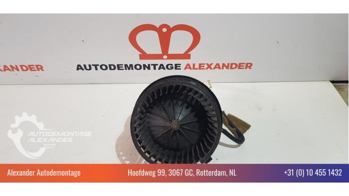 Heating and ventilation fan motor from a Volkswagen Transporter T4 2.5 TDI 1999