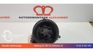 Used Heating and ventilation fan motor Mercedes Vito (638.0) 2.2 CDI 108 16V Price € 40,00 Margin scheme offered by Alexander Autodemontage