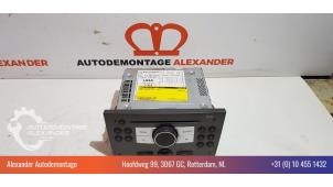 Usados Reproductor de CD y radio Opel Meriva 1.6 16V Precio € 50,00 Norma de margen ofrecido por Alexander Autodemontage