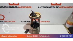 Używane Elektryczna pompa paliwa Volkswagen Caddy III (2KA,2KH,2CA,2CH) 2.0 SDI Cena € 50,00 Procedura marży oferowane przez Alexander Autodemontage