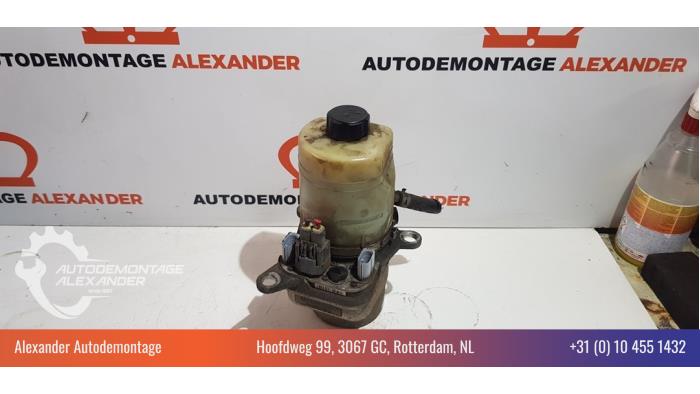 Usagé Pompe de direction Ford Focus C-Max 1.6 TDCi 16V Prix € 75,00 Règlement à la marge proposé par Alexander Autodemontage