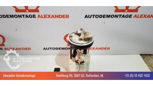 Usados Bomba eléctrica de combustible Nissan Primera (P12) 2.0 16V CVT Precio € 40,00 Norma de margen ofrecido por Alexander Autodemontage