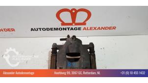 Used Front brake calliper, right Toyota Aygo (B40) 1.0 12V VVT-i Price € 20,00 Margin scheme offered by Alexander Autodemontage