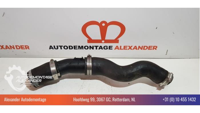 Gebrauchte Intercooler Schlauch Ford Fiesta 6 (JA8) 1.0 EcoBoost 12V 125 Preis € 50,00 Margenregelung angeboten von Alexander Autodemontage