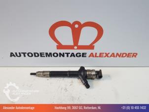 Used Injector (diesel) Toyota Avensis Wagon (T25/B1E) 2.0 16V D-4D-F Price € 150,00 Margin scheme offered by Alexander Autodemontage