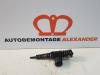 Injector (diesel) from a Seat Altea (5P1) 2.0 TDI 16V 2005