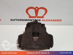 Used Front brake calliper, right Opel Zafira (M75) 1.9 CDTI Price € 25,00 Margin scheme offered by Alexander Autodemontage
