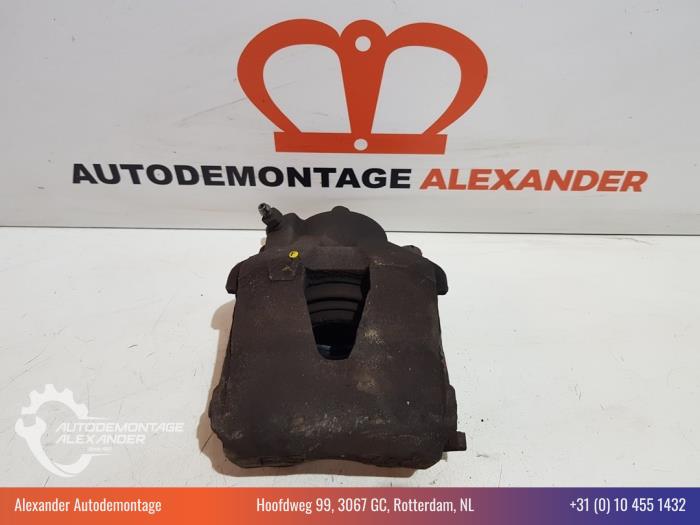 Usagé Etrier de frein avant droit Volkswagen Caddy III (2KA,2KH,2CA,2CH) 2.0 SDI Prix € 40,00 Règlement à la marge proposé par Alexander Autodemontage