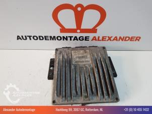Usados Ordenador de gestión de motor Renault Megane II Grandtour (KM) 1.5 dCi 80 Precio € 100,00 Norma de margen ofrecido por Alexander Autodemontage